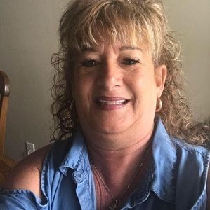 Meet your Posher, Lauraine